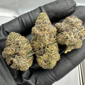 BLIZZARD BERRY THCA FLOWER